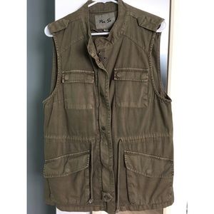 Per se cargo vest